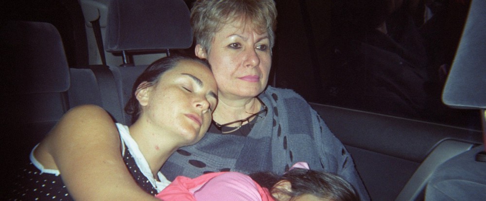 A_COLUMBIAN_FAMILY_mood_01-0cfc98a784c4